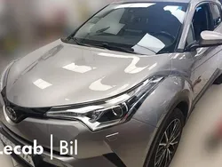 Mörkgrå Begagnad 2018 Toyota C-HR Multidrive S SUV | 199 500 kr (Marknadspris)