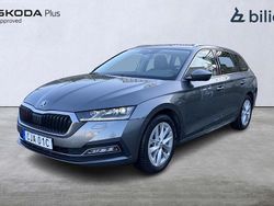 Grå Begagnad 2022 Skoda Octavia Style Kombi | 268 000 kr (Marknadspris)