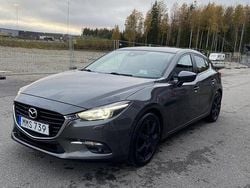 Grå Begagnad 2018 Mazda 3 Inclusive Halvkombi | 125 000 kr (Bra pris)