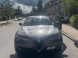Grå Begagnad 2018 Alfa Romeo Stelvio SUV | 230 000 kr (Bra pris)