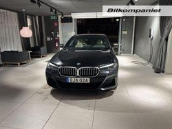 Svart Begagnad 2023 BMW 530 Sedan | 349 000 kr