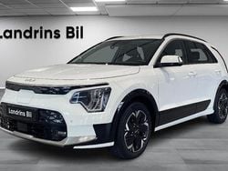 Vit (clear white) Begagnad 2022 Kia e-Niro SUV | 299 000 kr (Marknadspris)