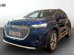 Blå Ny 2025 Audi Q4 e-tron SUV | 682 300 kr