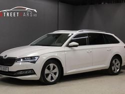 Vit Begagnad 2020 Skoda Superb Business Line Kombi | 234 900 kr (Marknadspris)