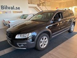 Svart Begagnad 2015 Volvo XC70 Momentum SUV | 210 000 kr (Marknadspris)