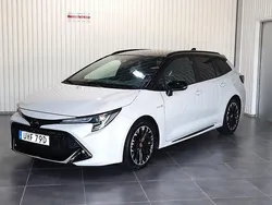 Grå Begagnad 2021 Toyota Corolla Sport Kombi | 259 900 kr (Marknadspris)