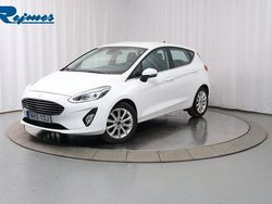 Vit Begagnad 2019 Ford Fiesta Halvkombi | 129 800 kr (Marknadspris)