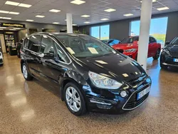 Svart Begagnad 2013 Ford S-MAX Business Edition Minibuss | 99 900 kr (Marknadspris)