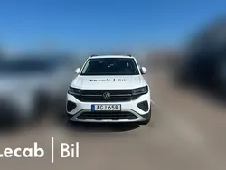 Vit (pure white) Begagnad 2024 VW T-Cross Life SUV | 214 500 kr (Marknadspris)