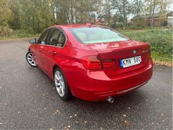 Röd Begagnad 2013 BMW 320 Luxury Line Sedan | 135 500 kr (Bra pris)
