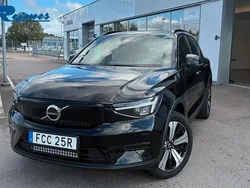 Svart Begagnad 2022 Volvo XC40 Core SUV | 339 900 kr