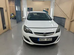 Vit (vit metallic) Begagnad 2013 Opel Astra Kombi | 49 900 kr (Bra pris)