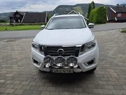 Vit Begagnad 2018 Nissan Navara Tekna Pickup | 240 000 kr (Superpris)
