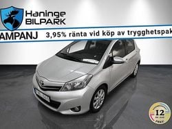 Silver Begagnad 2013 Toyota Yaris Halvkombi | 109 995 kr (Marknadspris)