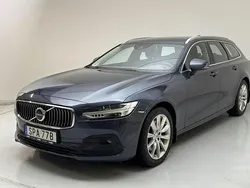 Mörkblå Begagnad 2021 Volvo V90 Kombi | 257 800 kr (Marknadspris)