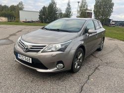 Brun Begagnad 2014 Toyota Avensis Edition Kombi | 79 900 kr (Bra pris)