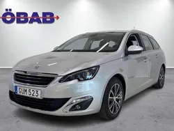 Ljusgrå (silvermetallic) Begagnad 2016 Peugeot 308 Allure Kombi | 128 800 kr (Marknadspris)