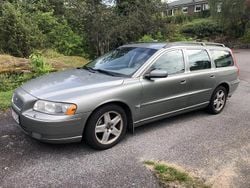 Grön Begagnad 2006 Volvo V70 Momentum Kombi | 12 000 kr (Superpris)