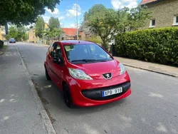 Röd Begagnad 2006 Peugeot 107 Halvkombi | 19 500 kr (Marknadspris)