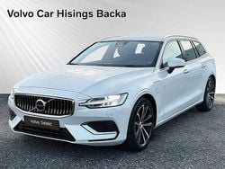 Vit Begagnad 2024 Volvo V60 Plus Kombi | 449 900 kr (Marknadspris)