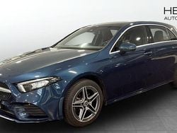 Blå (blue) Begagnad 2021 Mercedes A250 AMG Halvkombi | 299 000 kr (Marknadspris)
