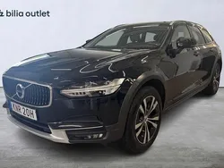 Svart Begagnad 2019 Volvo V90 CC Kombi | 294 000 kr (Marknadspris)