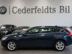Blå Begagnad 2013 Volvo V60 Kombi | 89 900 kr (Marknadspris)
