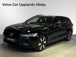 Svart Begagnad 2025 Volvo V60 Plus Kombi | 579 900 kr