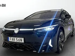 Svart Ny 2025 VW ID.7 GTX Sedan | 710 500 kr (Marknadspris)