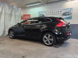 Svart (black stone) Begagnad 2012 Volvo V40 Summum Kombi | 149 000 kr (Marknadspris)