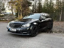Svart Begagnad 2012 Mercedes C300 AMG Kombi | 95 000 kr