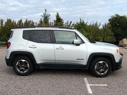 Grå Begagnad 2017 Jeep Renegade Longitude SUV | 130 000 kr (Superpris)