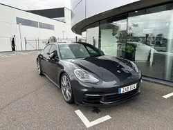 Grå Begagnad 2018 Porsche Panamera 4 Sedan | 619 000 kr (Superpris)