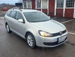 Ljusbrun (brun) Begagnad 2010 VW Golf VI Kombi | 34 900 kr (Bra pris)