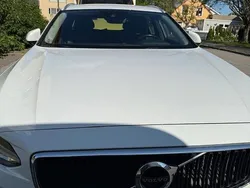 Vit Begagnad 2020 Volvo V90 Momentum Kombi | 165 000 kr