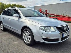 Silver Begagnad 2010 VW Passat Sportline Kombi | 49 900 kr