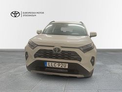 Vit Begagnad 2022 Toyota RAV4 Hybrid Executive SUV | 329 800 kr (Bra pris)