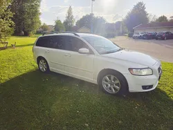 Vit Begagnad 2009 Volvo V50 Kombi | 23 000 kr