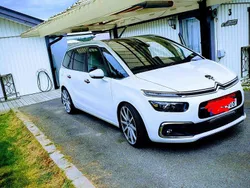 Vit Begagnad 2017 Citroën Grand C4 Picasso Minibuss | 205 000 kr (Dyr)