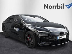 Svart Begagnad 2025 Audi e-tron S-Line SUV | 979 000 kr