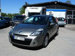 Ljusbrun Begagnad 2010 Renault Clio R.S. Halvkombi | 37 990 kr (Marknadspris)