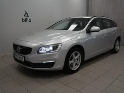 Silver Begagnad 2018 Volvo V60 Standard Kombi | 209 900 kr (Bra pris)