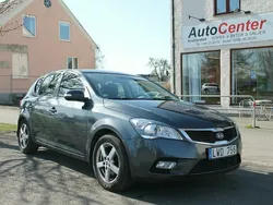 Grå Begagnad 2011 Kia Ceed Halvkombi | 59 000 kr (Superpris)