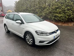 Vit Begagnad 2018 VW Golf VII Kombi | 114 900 kr