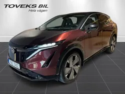 Mörkröd Begagnad 2023 Nissan Ariya Evolve SUV | 399 900 kr (Bra pris)
