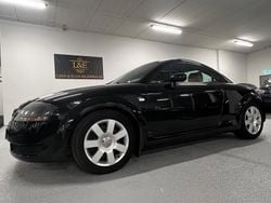 Svart Begagnad 2003 Audi TT Sportkupé | 49 900 kr (Marknadspris)