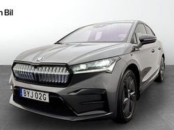 Grå (graphite grey metallic) Begagnad 2023 Skoda Enyaq iV RS SUV | 449 900 kr (Marknadspris)