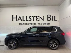Svart Begagnad 2024 BMW X5 M Sport SUV | 995 000 kr (Marknadspris)