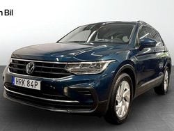 Blå Begagnad 2022 VW Tiguan SUV | 319 900 kr (Marknadspris)