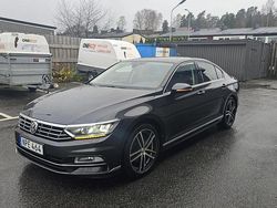 Grå Begagnad 2018 VW Passat GT Sedan | 219 900 kr (Marknadspris)